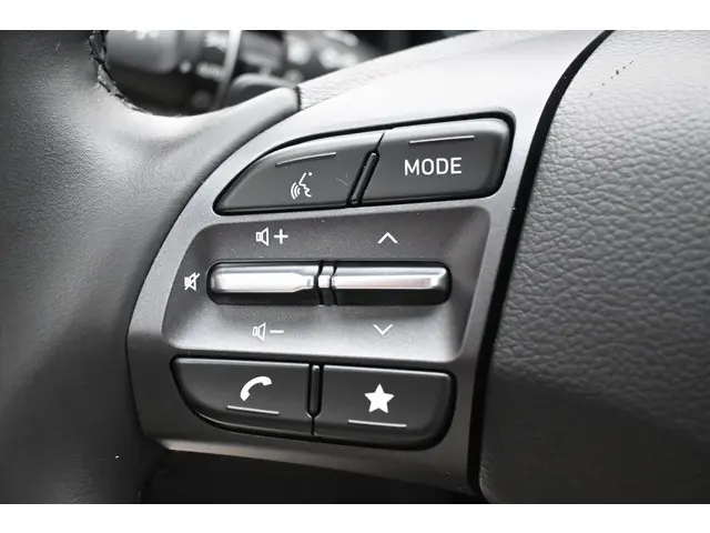 Hyundai Kona 1.6 GDI HEV Fashion 2022 Hybride Benzine 14