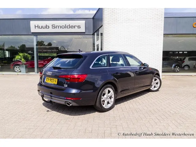 Audi A4 Avant 2.0 TFSI ultra Sport Pro Line 2017 Benzine 2
