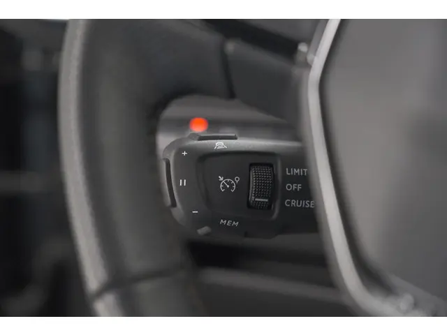 Peugeot 5008 PureTech 130 EAT8 GT 2023 Benzine 37