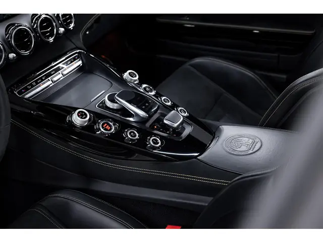 Mercedes-Benz AMG GT 4.0 S 2015 Benzine 21