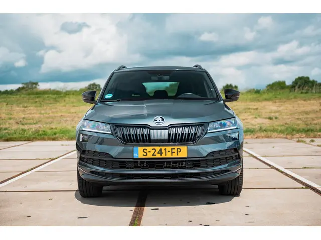 Škoda Karoq 1.5 TSI 150PK DSG Sportline 2021 Benzine 21