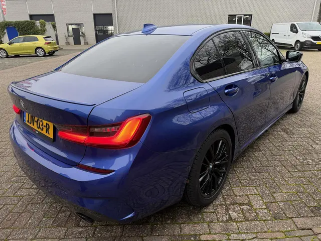 BMW 3 Serie 318i M Sportpakket 2021 Benzine 5