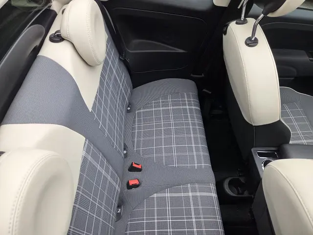 Fiat 500C 1.2 Lounge 2019 Benzine 29