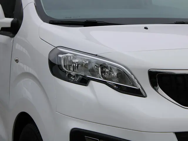 Peugeot Expert 1.5 BlueHDI 100 Long Premium 2021 Diesel 18