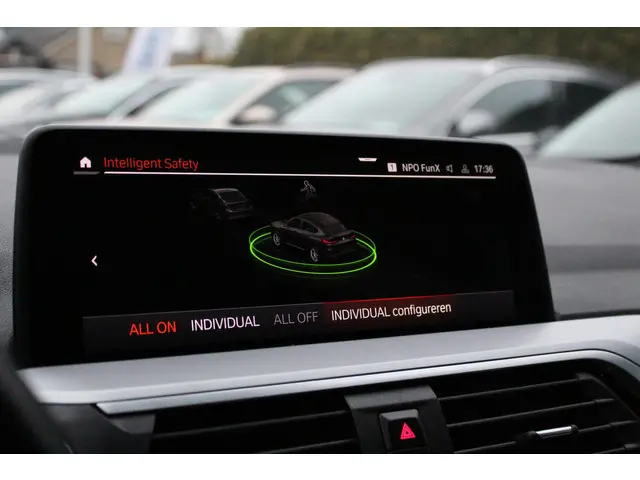 BMW X4 xDrive20i Executive Edition 2020 Benzine 36