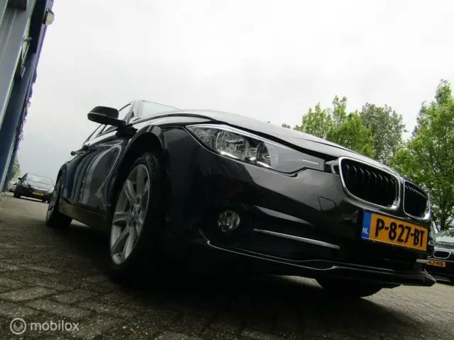BMW 3 Serie 318i Lu.L Exec 2017 Benzine 20
