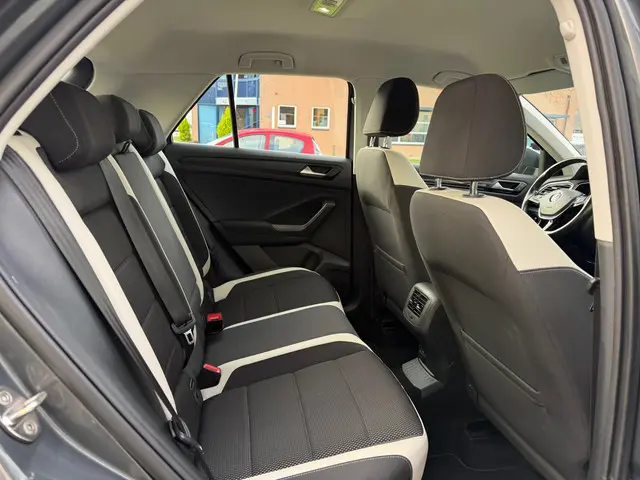 Volkswagen T-Roc 1.5 TSI Sport 2019 Benzine 16