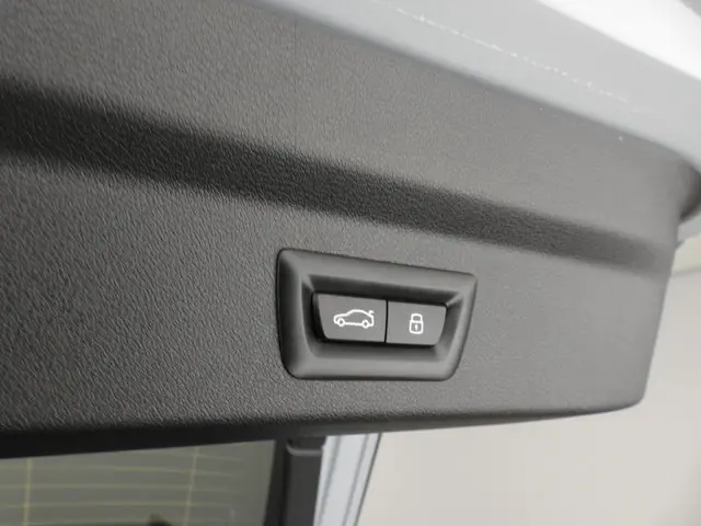 BMW iX2 xDrive30 2024 Elektrisch 24