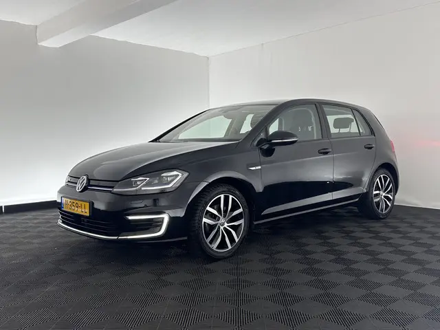 Volkswagen e-Golf E-DITION 2020 Elektrisch 3