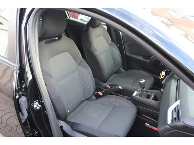 Renault Clio 1.0 TCe Zen Carplay 2020 Benzine 13