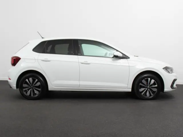 Volkswagen Polo 1.0 TSI Move 2024 Benzine 8