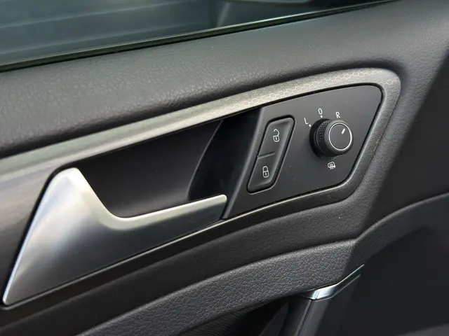 Volkswagen Golf 2.0 GTD / DSG / NAP / CARPLAY / NAP / 2018 Diesel 27