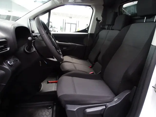 Opel Combo 1.5D L2H1 Maxi Edition, 3 zits 2021 Diesel 10