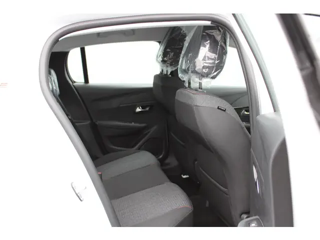 Peugeot 208 1.2 PureTech 75 Style 2025 Benzine 10