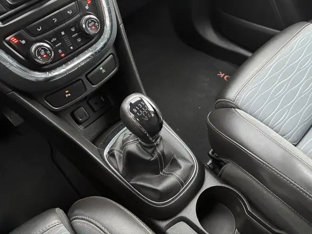 Opel Mokka 1.4 T 140 pk Cosmo 2016 Benzine 9