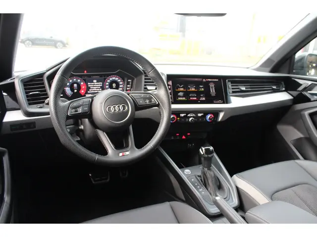Audi A1 citycarver 30 TFSI epic Automaat 2020 Benzine 9