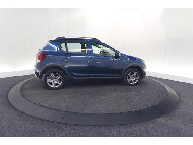 Dacia Sandero Stepway TCe 90 SL 2018 Benzine 8