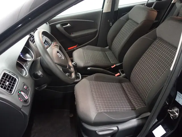 Volkswagen Polo 1.4 TDI Highline- 2014 Diesel 17