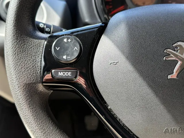 Peugeot 108 1.0 e-VTi Envy AIRCO|5-DEURS 2017 Benzine 10
