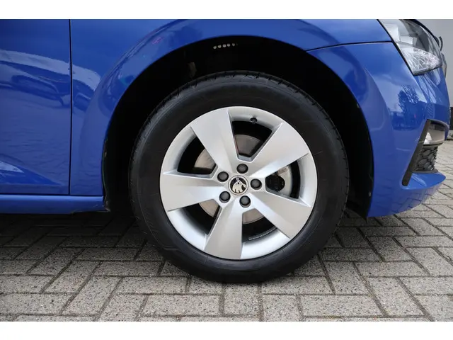 Škoda Scala 1.0 TSI Ambition 2021 Benzine 17