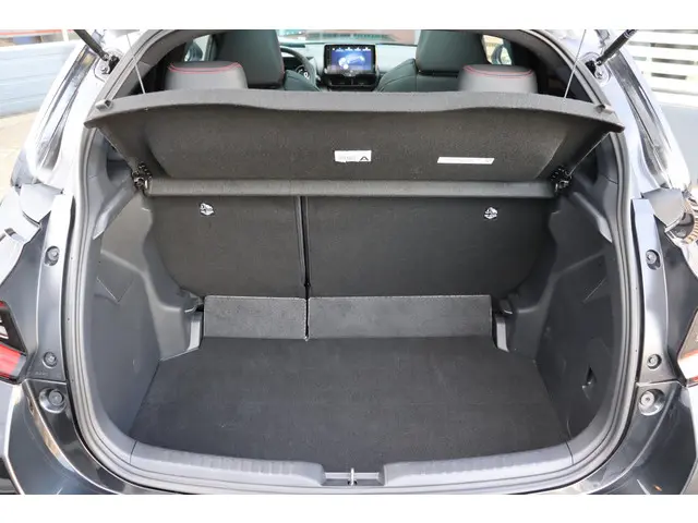 Toyota Yaris 1.5 Hybrid GR Sport 2023 Hybride Benzine 36