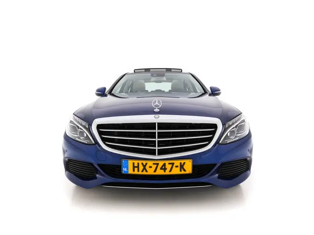 Mercedes-Benz C-Klasse 2