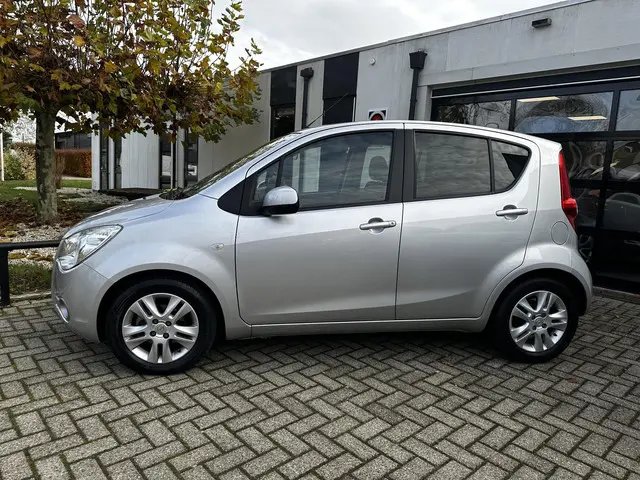 Opel Agila 1.2 Edition 2012 Benzine 7