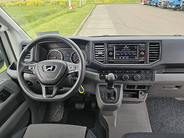 MAN TGE 3.180 2021 Diesel 8