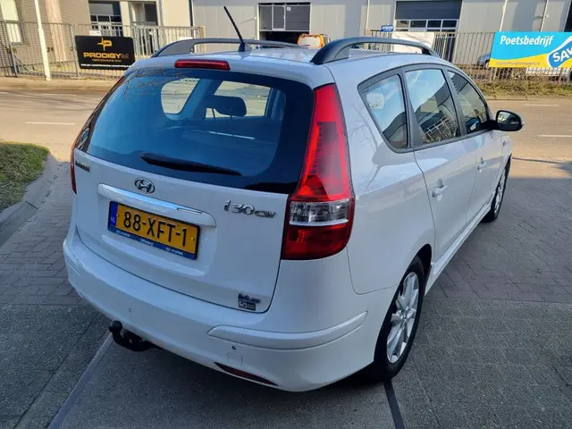 Hyundai i30 CW 1.4i i-Motion 2012 Benzine 6