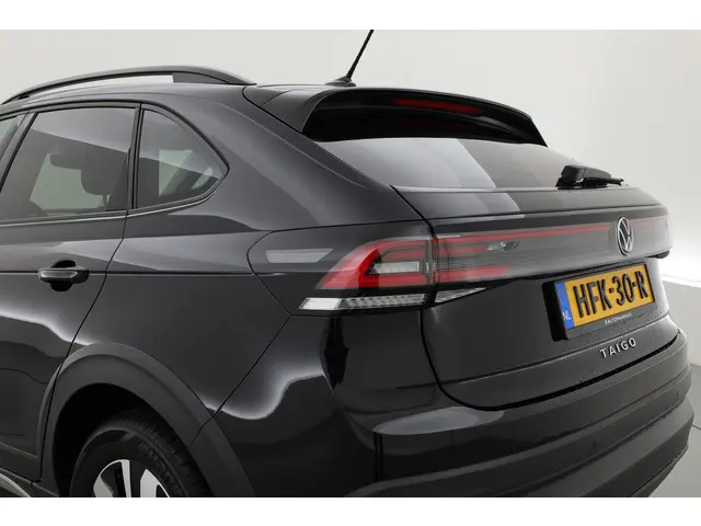 Volkswagen Taigo 1.0 TSI Life Business 2024 Benzine 32