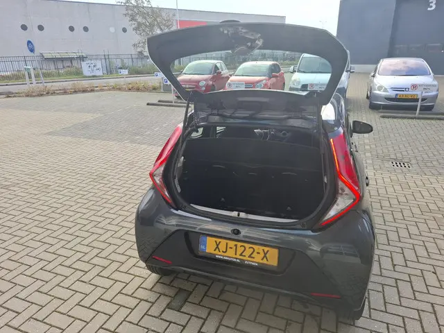 Toyota Aygo 1.0 VVT-i x-fun 2019 Benzine 31