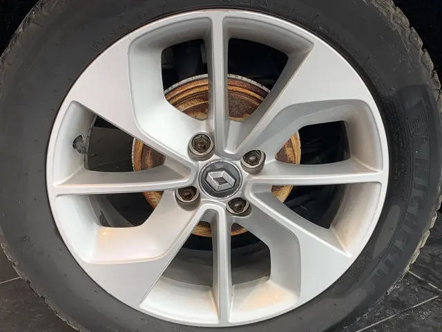Renault Clio 0.9 TCe Limited 2017 Benzine 24