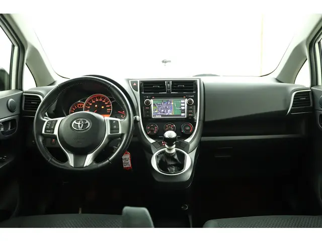Toyota Verso-S 1.3 VVT-i Dynamic 2015 Benzine 55