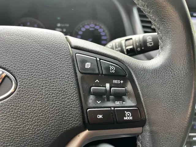 Hyundai Tucson 1.6 GDi Premium 2018 Benzine 18