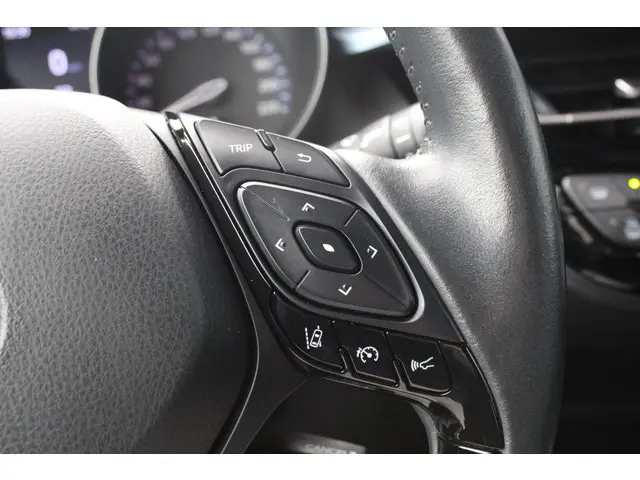 Toyota C-HR 2.0 Hybrid Style 2021 Hybride Benzine 22