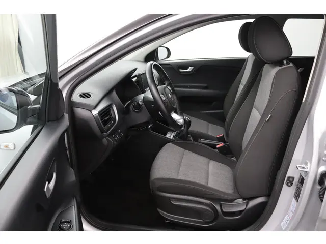 Kia Stonic 1.0 T-GDi DynamicLine 2020 Benzine 18