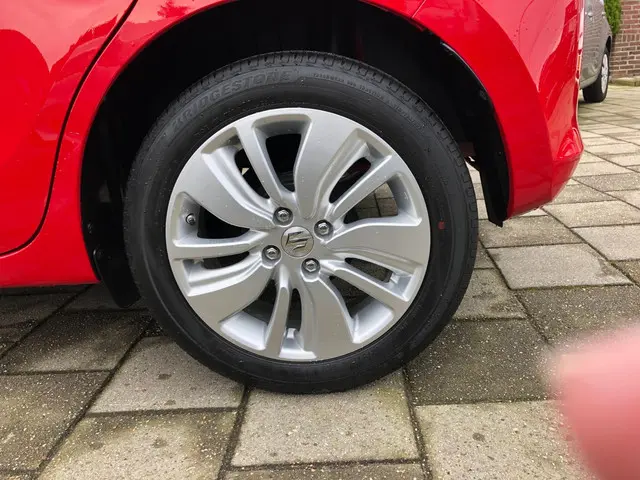 Suzuki Swift 1.2 Select 2018 Benzine 8