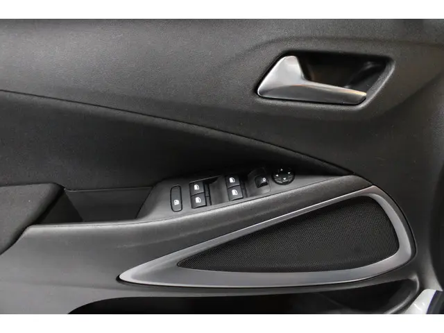 Opel Crossland X 1.2 Turbo Online Edition 2017 Benzine 21