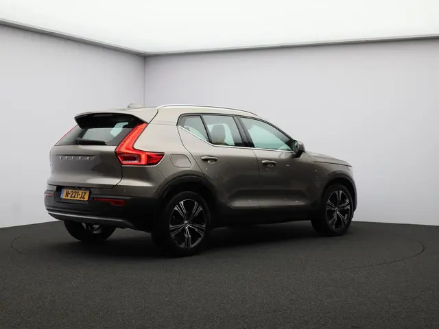 Volvo XC40 T4 Recharge Inscription 2021 Hybride Benzine 2