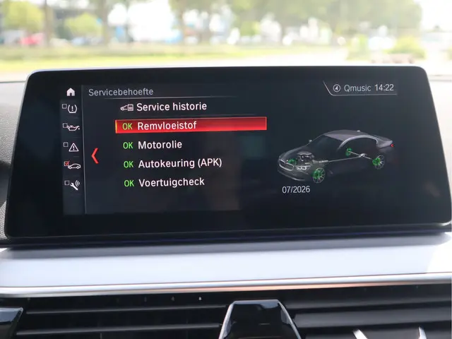 BMW 5 Serie 520i Executive 2018 Benzine 24