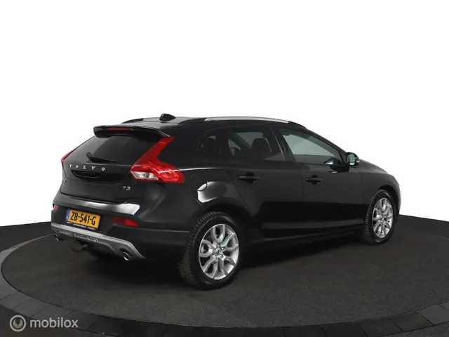 Volvo V40 Cross Country 1.5 T3 Polar+ Luxury 2019 Benzine 71