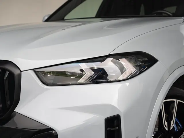 BMW X5 xDrive50e 2023 Hybride Benzine 13