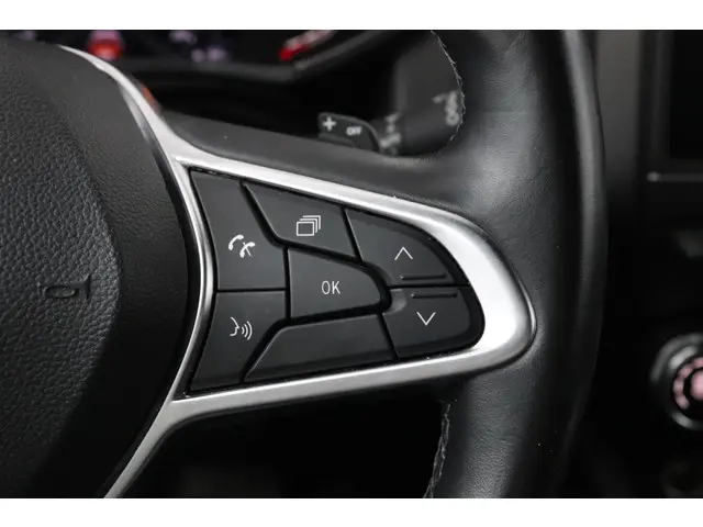 Renault Clio 1.3 TCe 130pk EDC Intens 2020 Benzine 21