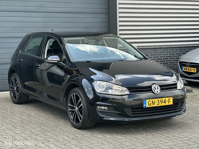 Volkswagen Golf 1.6 TDI Highline | Airco | 2015 Diesel 3