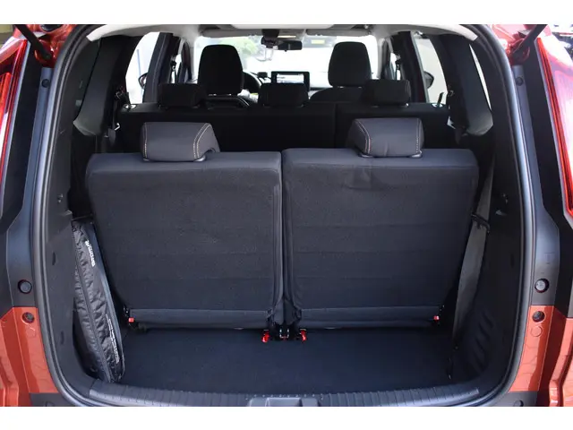 Dacia Jogger Hybrid 140 PK Extreme 2024 Hybride Benzine 13