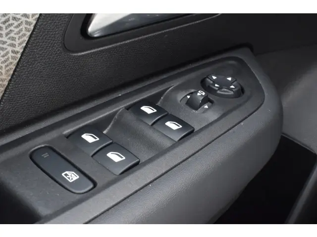 Citroën C4 Puretech 130 Shine 2020 Benzine 10