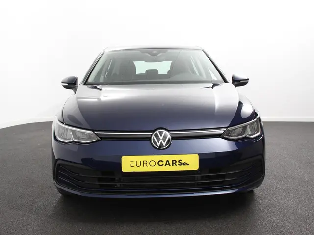 Volkswagen Golf 1.0 eTSI Life Business 2023 Benzine 23