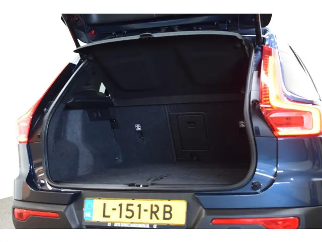 Volvo XC40 T2 130pk AUT8 Momentum BNS 2021 Benzine 17