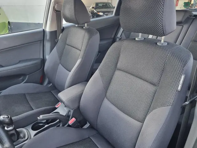 Hyundai i30 CW 1.4i i-Motion 2012 Benzine 11