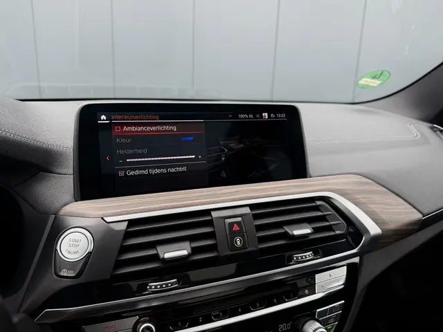 BMW X3 xDrive20i M-sport / pano / HUD / tr.hk / H&K 2020 Benzine 21